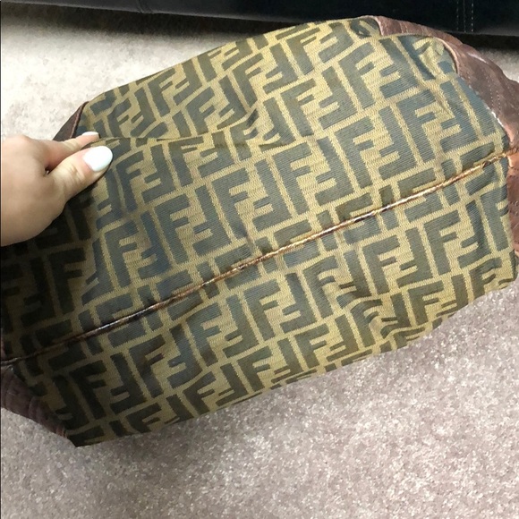 Fendi Zucca Rare Large Spy Bag - Picture 5 of 14